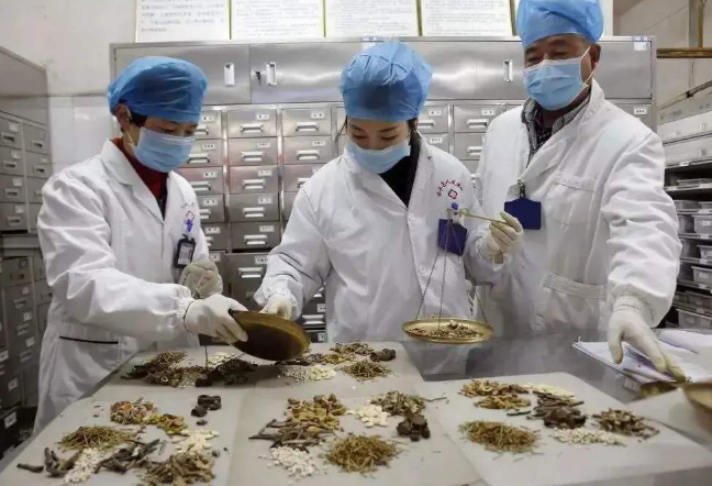 新冠肺炎疫情人物同防市民如何做？請看這里！