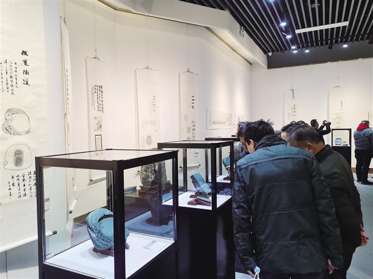 “非遺精品洮硯傳拓題跋藝術展”開展 洮硯雕刻、傳拓、拓片題跋集中亮相甘肅藝術館