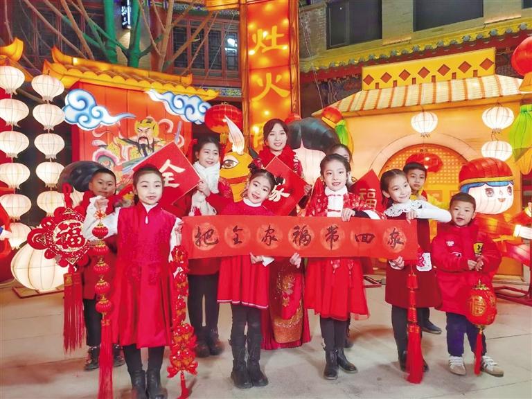 中共蘭州市委宣傳部出品 原創(chuàng)音樂電視《全家?！?向全市人民拜年！