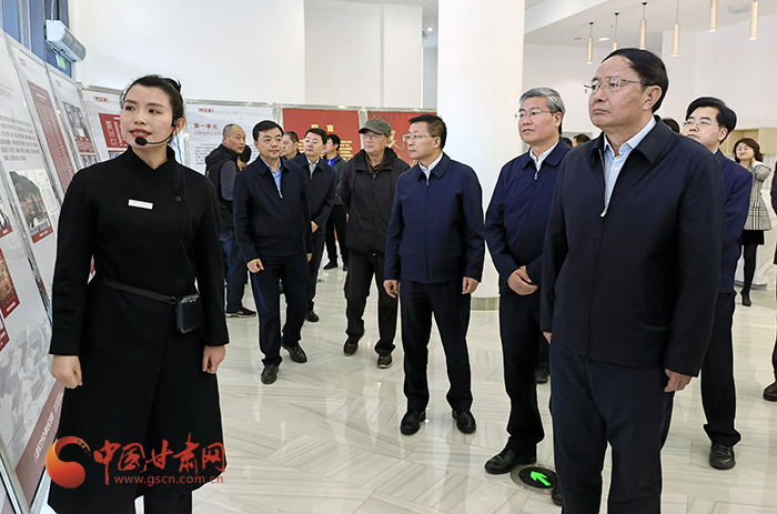 “學(xué)黨史、頌黨恩、跟黨走——紅色文化進(jìn)校園”活動在蘭舉行 歐陽堅(jiān)李榮燦出席（圖）