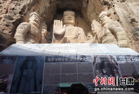 時(shí)下，中國“石窟鼻祖”天梯山石窟第13窟大佛足部與局部危巖體搶救性保護(hù)項(xiàng)目正在施工。圖為施工現(xiàn)場(chǎng)。陳曉斌 攝