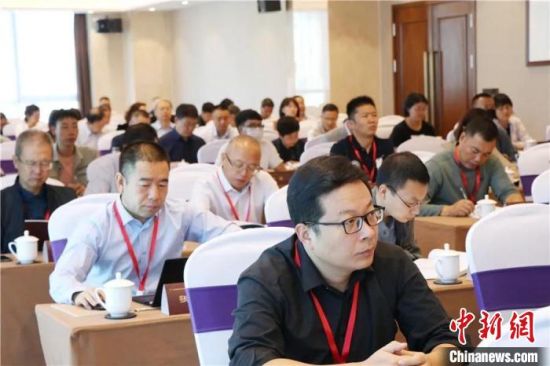 圖為“明清時期河西走廊社會變遷”學術研討會現(xiàn)場?！∥渫行侣剛髅郊瘓F供圖