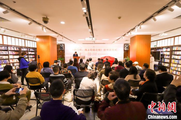 圖為首發(fā)儀式現(xiàn)場(chǎng)?！B門外圖供圖